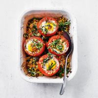 Stuffed tomatoes with baked eggs